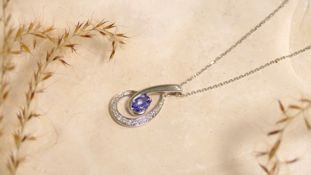 14k White Gold Art Deco 0.11ct Accent Diamonds Tanzanite Oval Pendant