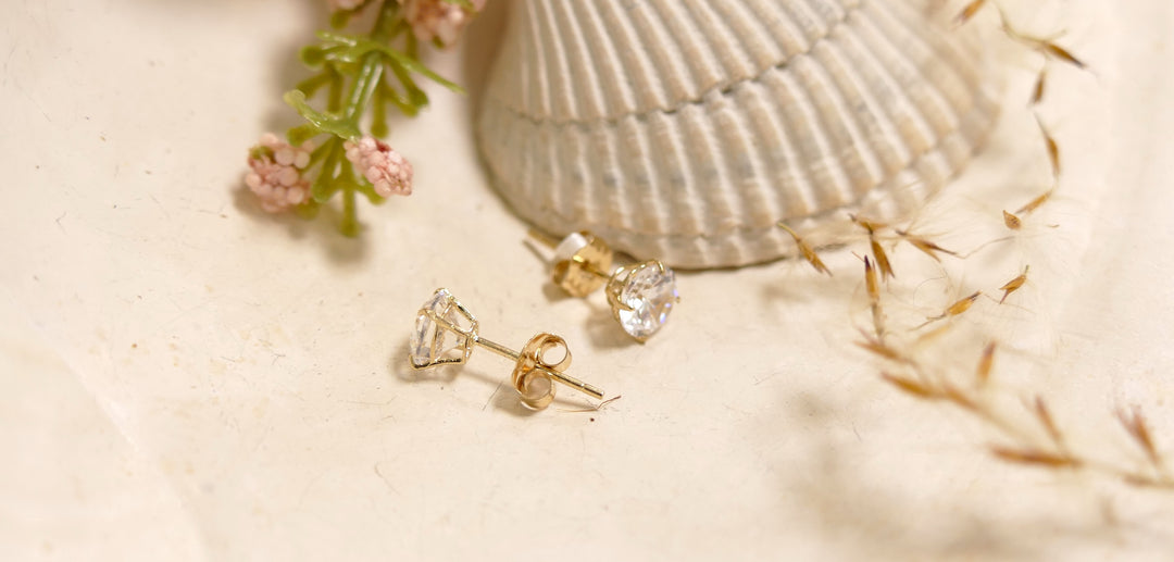 14k Yellow Gold CZ Round/5mm Basket Stud Earrings