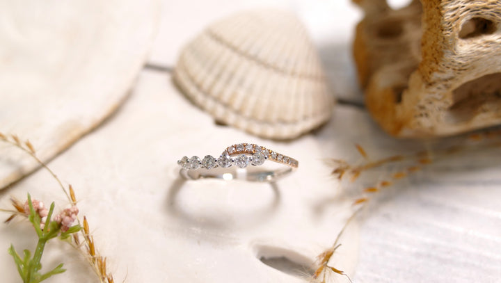 14K Two Tone Curved 0.30ct Natural Diamond Ring