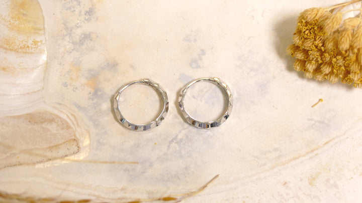 14k White Gold Small - Ridged Diamond Cut Hoop Earrings