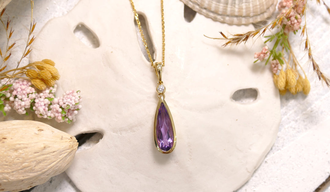14k Yellow Gold Teardrop 2.10ct 1Diamond .031CT Amethyst Pendant