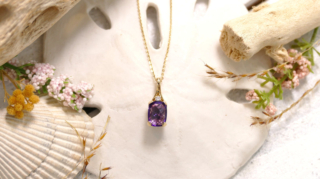 14k Yellow Gold Dancing Stone .01ctw Diamond Amethyst Pendant