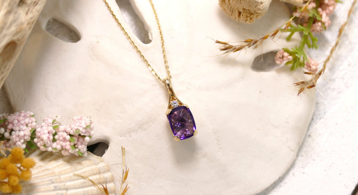 14k Yellow Gold Dancing Stone .01ctw Diamond Amethyst Pendant