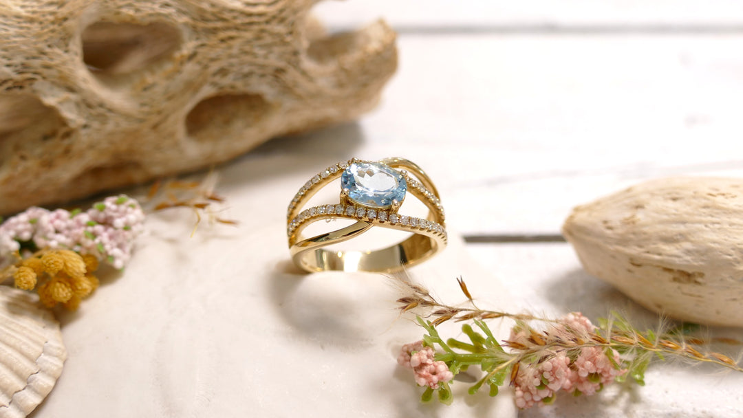 14k Yellow Gold Aquamarine 1.16ct + .352ct Diamonds Double Wave Band Ring