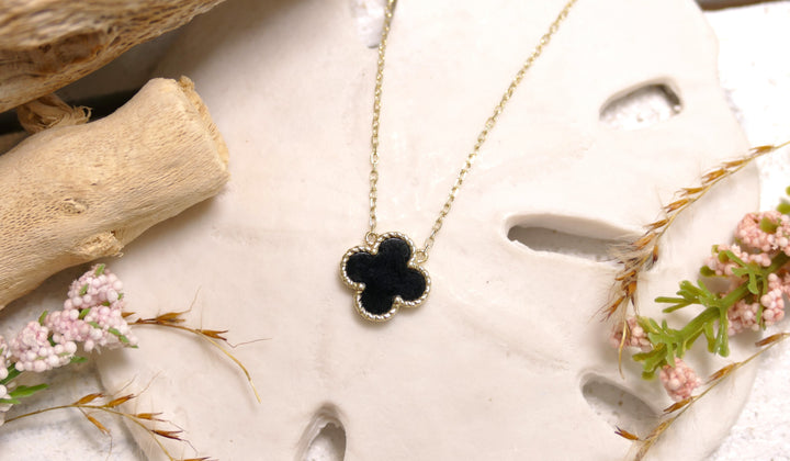 14k Yellow Gold Clover Black Onyx Necklace