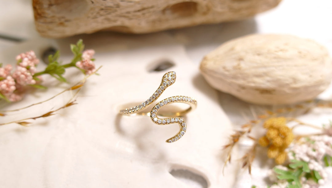 14K Yellow Gold Snake 0.20ctw Natural Diamond Ring