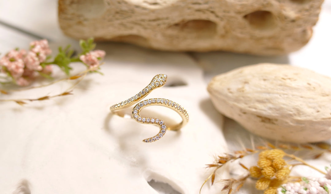 14K Yellow Gold Snake 0.20ctw Natural Diamond Ring