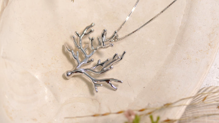 14k - White Gold Coral Pendant