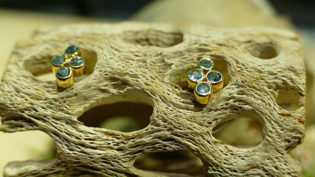SS & 22k verm earring w/ baby