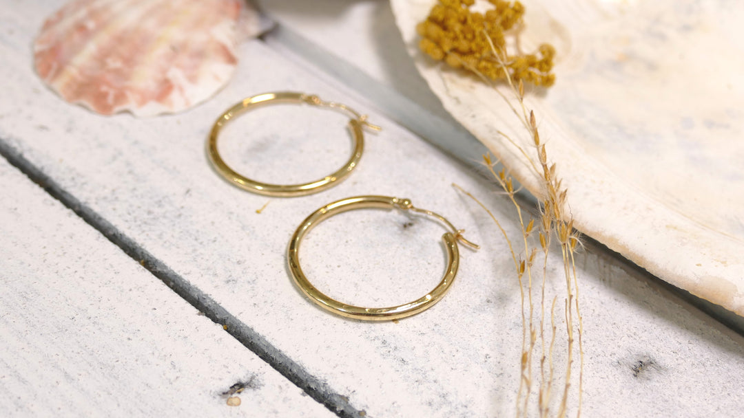 14k Yellow Gold Thin Diamond Cut Hoop Earrings