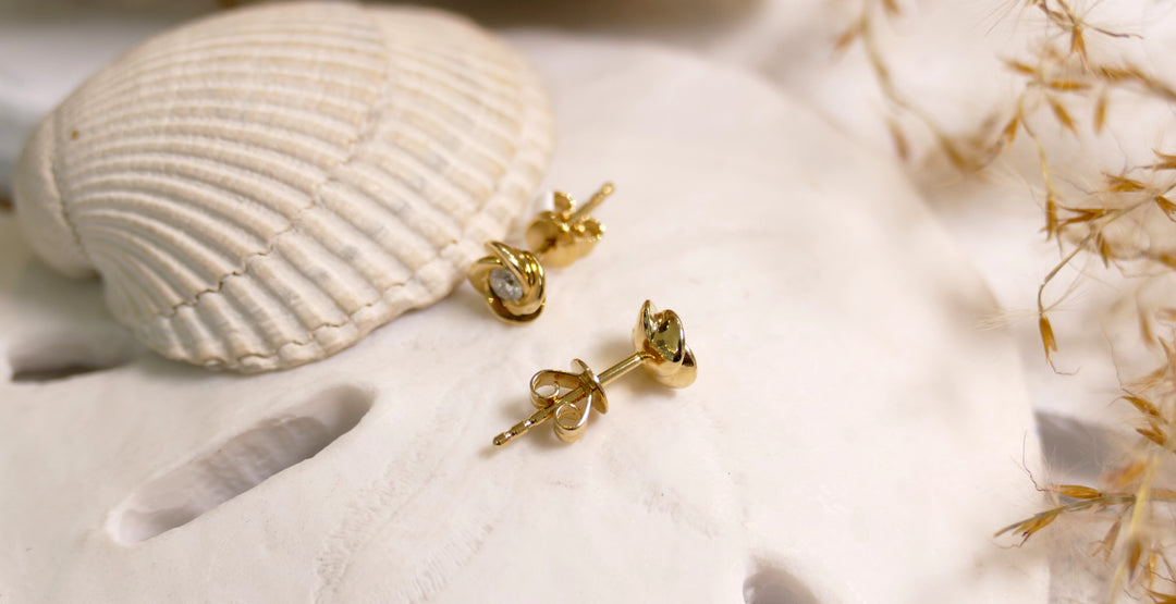 14k Yellow Gold 0.16ct Diamonds Rose Stud Earrings