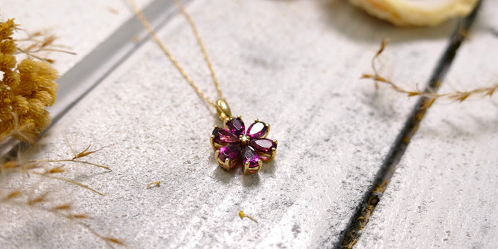 14k - Yellow Gold - Rhodolite - 0.1ct Diamond Flower Necklace