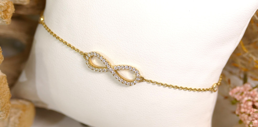 14k Yellow Gold Infinity .28ct Diamond Chain Bracelet