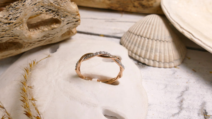 14k 1/10ctw Rose Gold Twist Diamond Ring