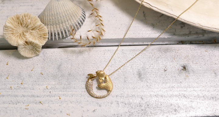 14k Yellow Gold 0.26ct. Natural Diamond Round Mermaid Pendant