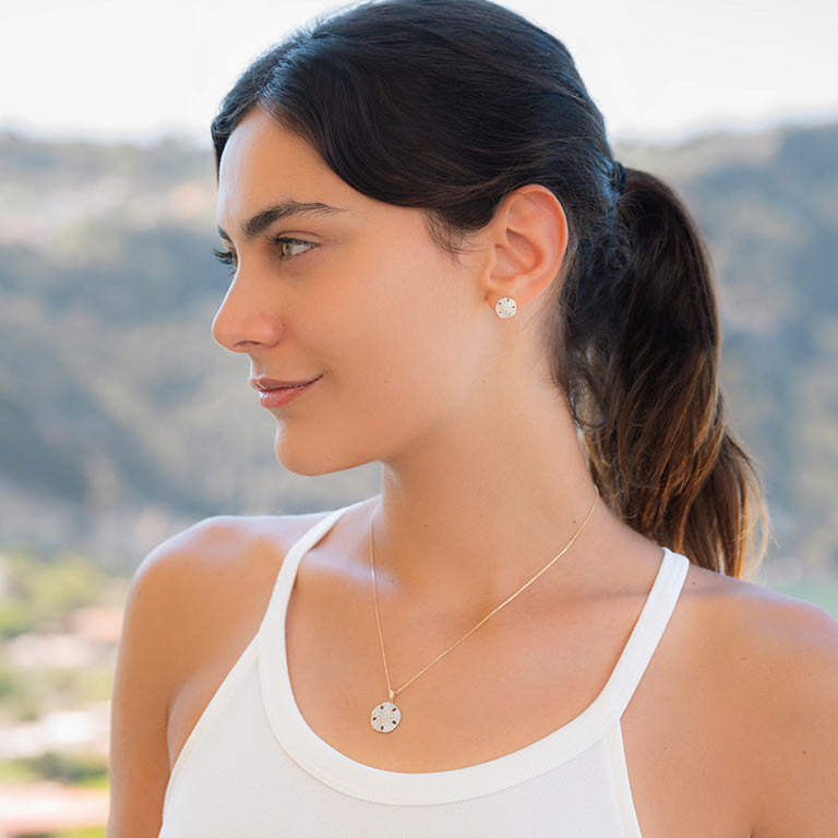 Ocean - 14k - Yellow Gold Lab Grown Diamond Sanddollar Necklace