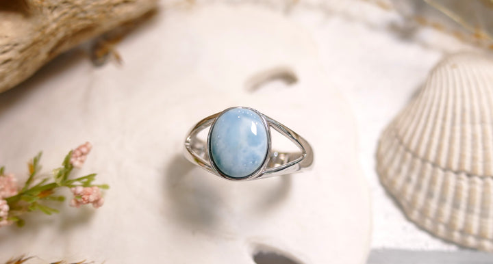 Sterling Silver - Silver Oval Larimar Ring