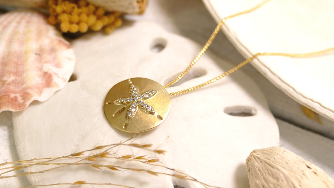 14k Yellow Gold Brushed Sanddollar 0.16ct Diamond Necklace