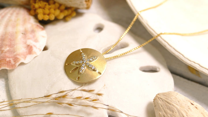 14k Yellow Gold Brushed Sanddollar 0.16ct Diamond Necklace