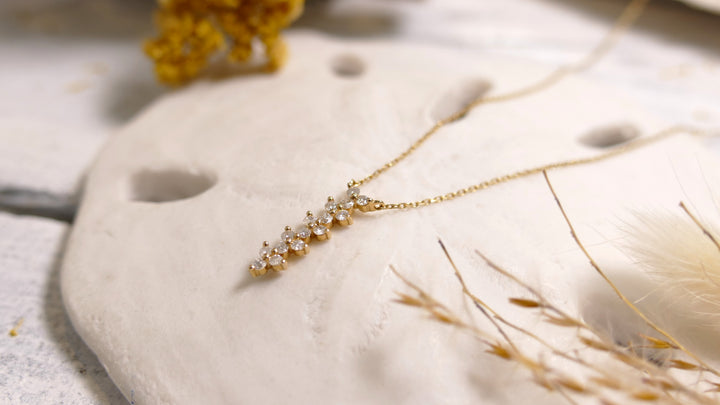 14k Yellow Gold Diamond 0.19ct - Vertical Necklace