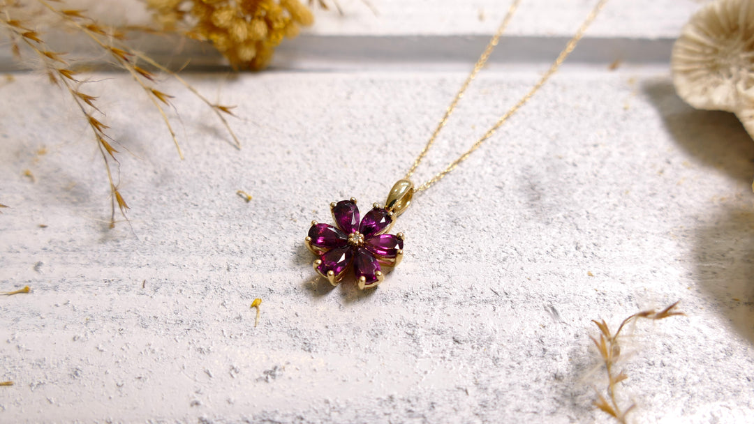 14k - Yellow Gold - Rhodolite - 0.1ct Diamond Flower Necklace