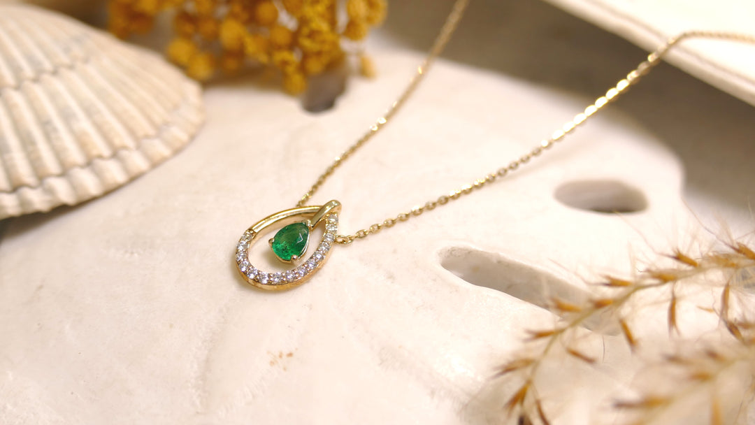 14k Yellow Gold + 0.08ct Diamond 0.12ct Pear Emerald Necklace
