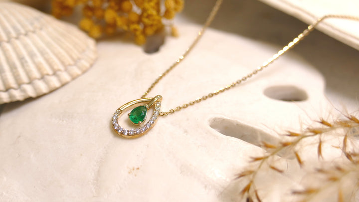 14k Yellow Gold + 0.08ct Diamond 0.12ct Pear Emerald Necklace