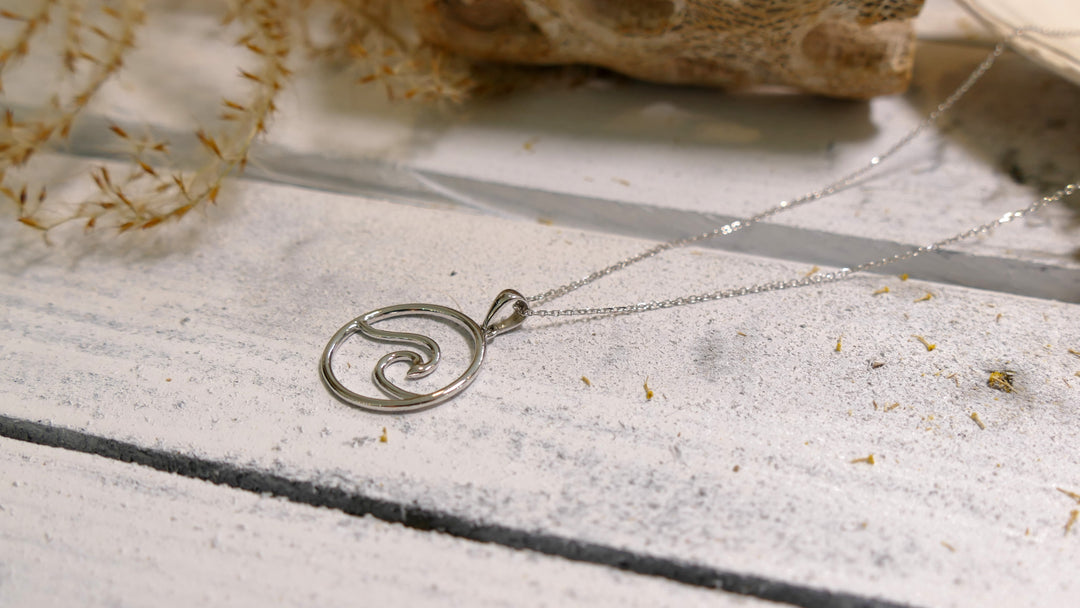 14k White Gold Wave Necklace