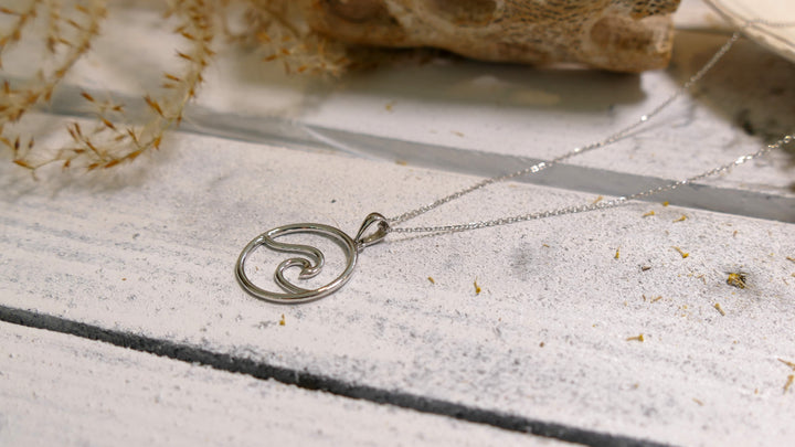 14k White Gold Wave Necklace