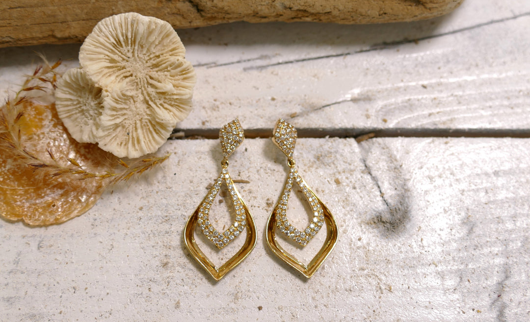 14k Yellow Gold 0.86ct. Diamonds Dangle Earrings