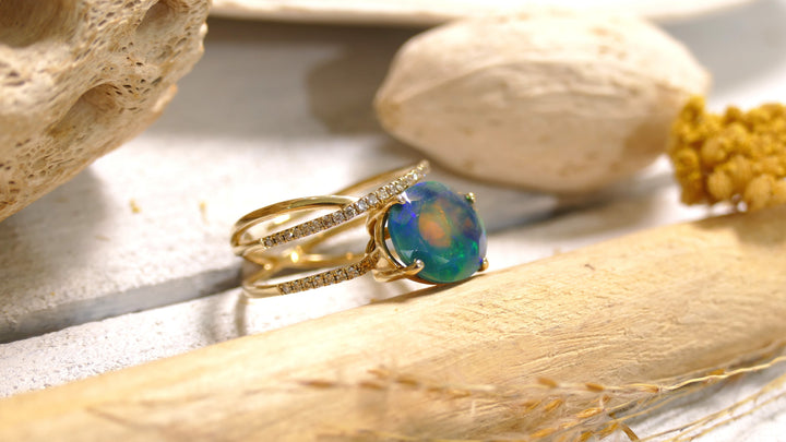 14k Yellow Gold Natural Diamond Oval Triple Band Twist - Green Ethiopian Opal (2.67ct) (Size 6.5)