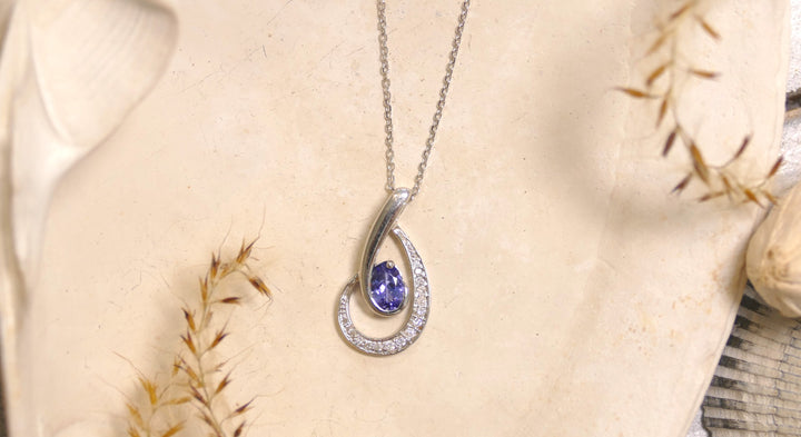 14k White Gold Art Deco 0.11ct Accent Diamonds Tanzanite Oval Pendant