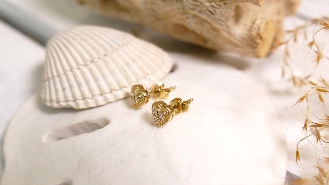 14k Yellow Gold 0.13ct Diamonds Stud Heart - Cluster Diamond Earrings