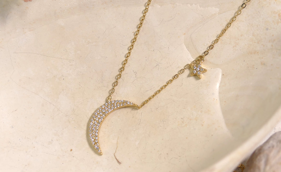 14k Yellow Gold Diamond 0.19ct Small Star - Pave Crescent Moon Necklace 18"