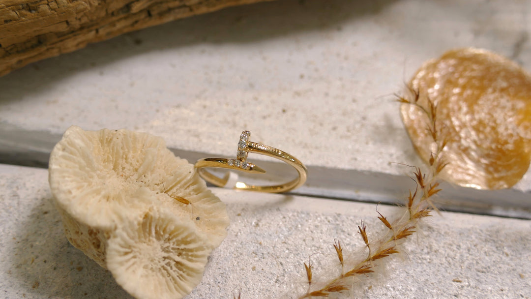 14K Yellow Gold 0.5ct Natural Diamond Nail Ring (Size 6)
