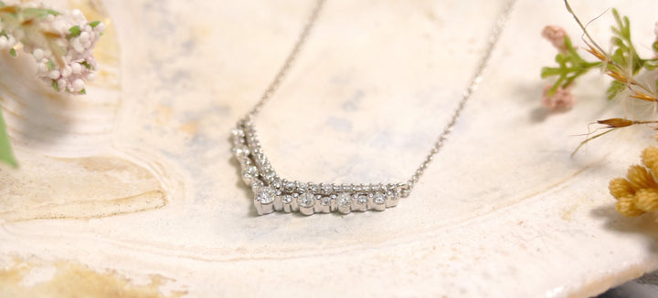 14k White Gold Diamond 0.50CT "Double V" Necklace 18"