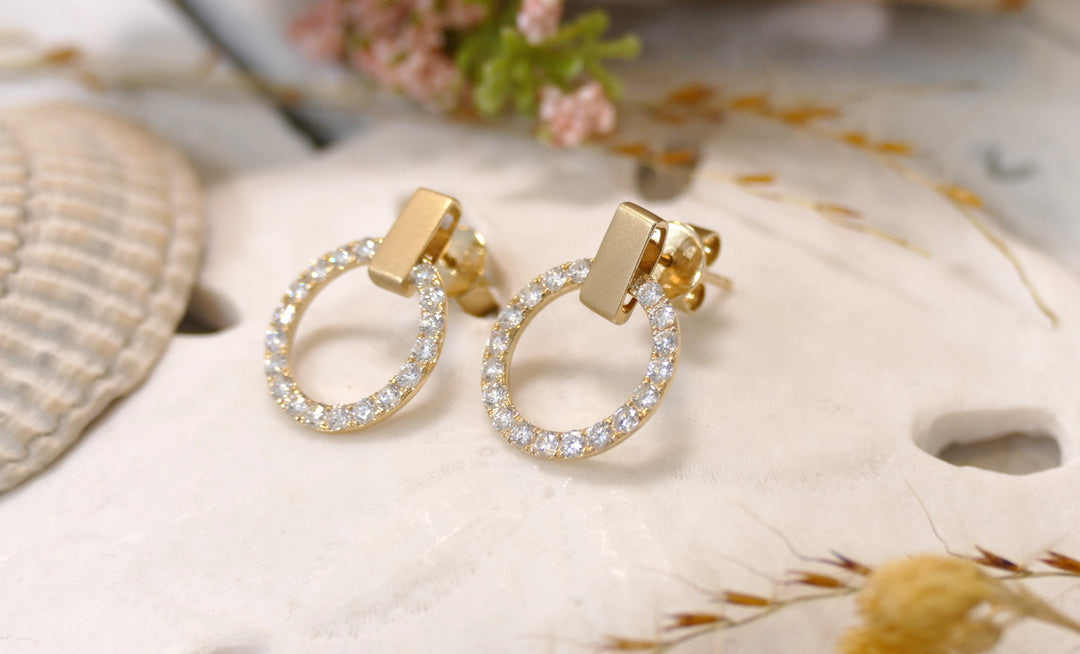 14k Yellow Gold 0.85ct Diamonds Circle Stud Matte Bar Earrings