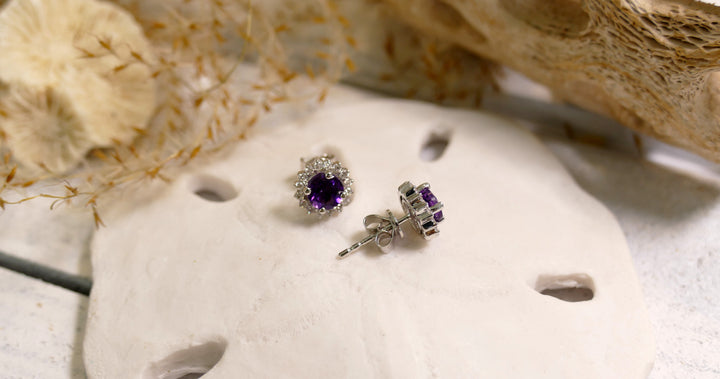 14k White Gold Round .24ct Amethyst Stud Earrings