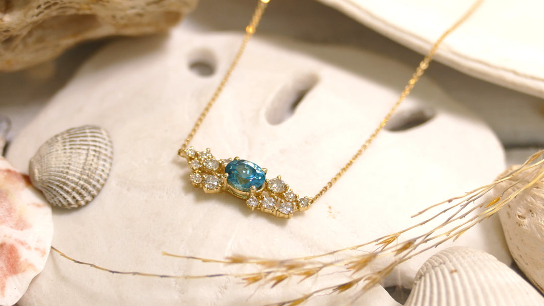 14k Yellow Gold Blue Zircon Round Pendant