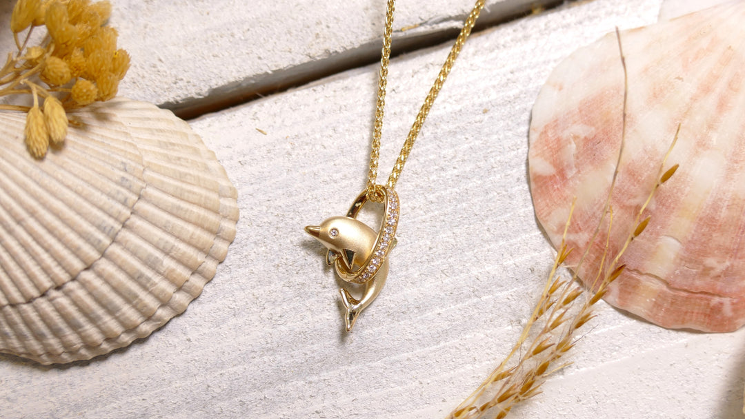 14k - Yellow Gold 0.06ct Natural Diamond Dolphin Pendant