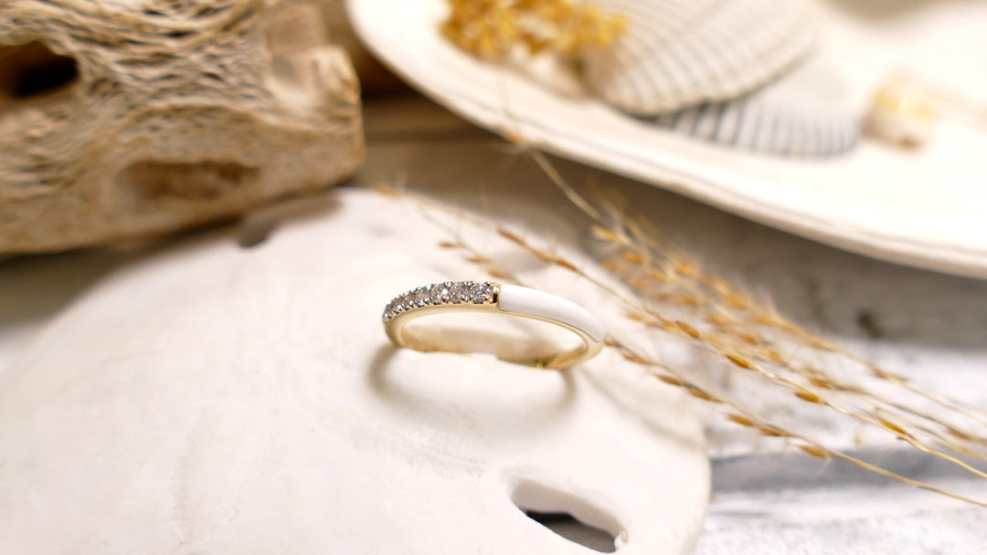 14K Yellow Gold Half & Half - White Enamel .12ct Natural Diamond Ring (Size 7)