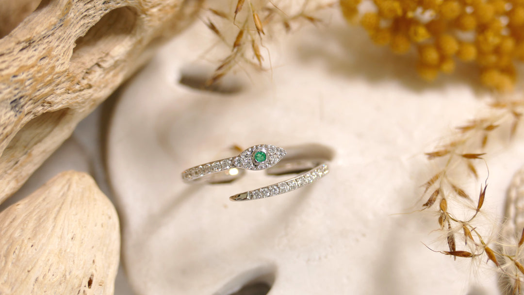 14K White Gold Emerald Eye 0.01ct 0.18ct Natural Diamond Open Ring