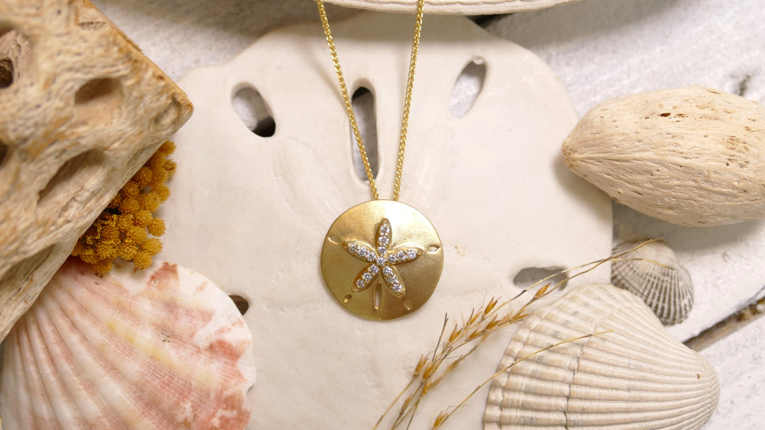 14k Yellow Gold Brushed Sanddollar 0.16ct Diamond Necklace